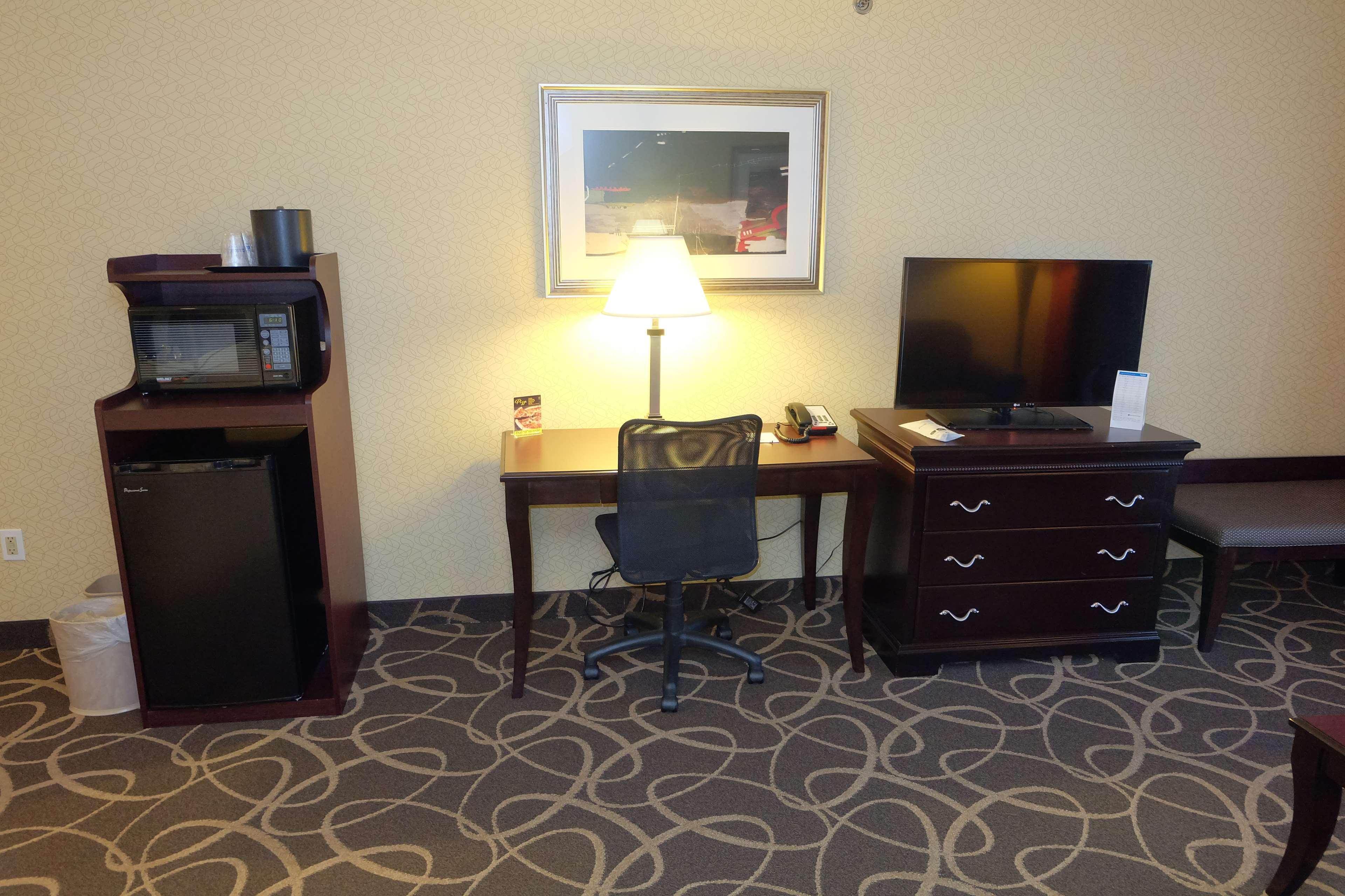 Best Western Plus Eau Claire Conference Center Екстериор снимка