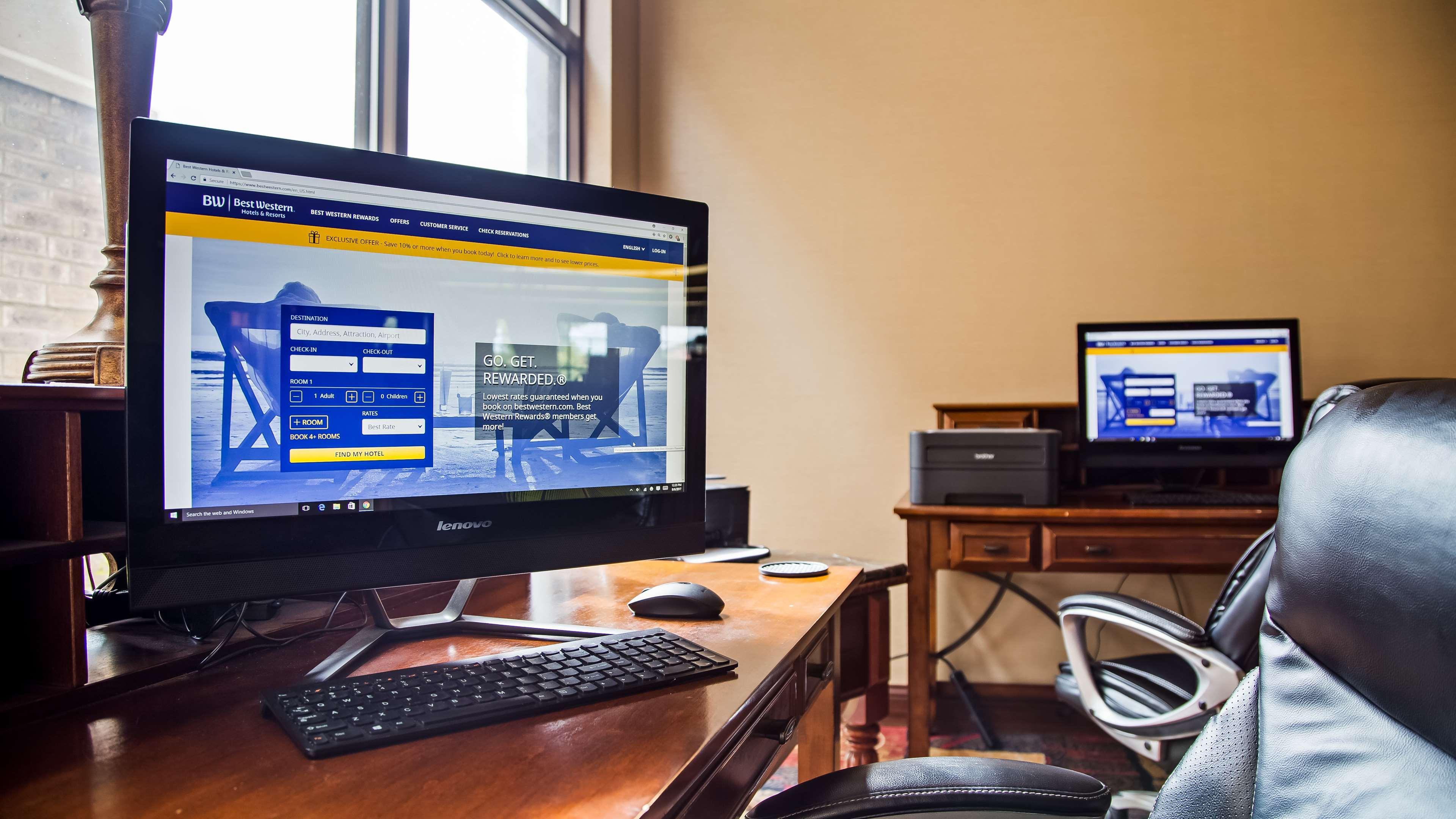 Best Western Plus Eau Claire Conference Center Екстериор снимка