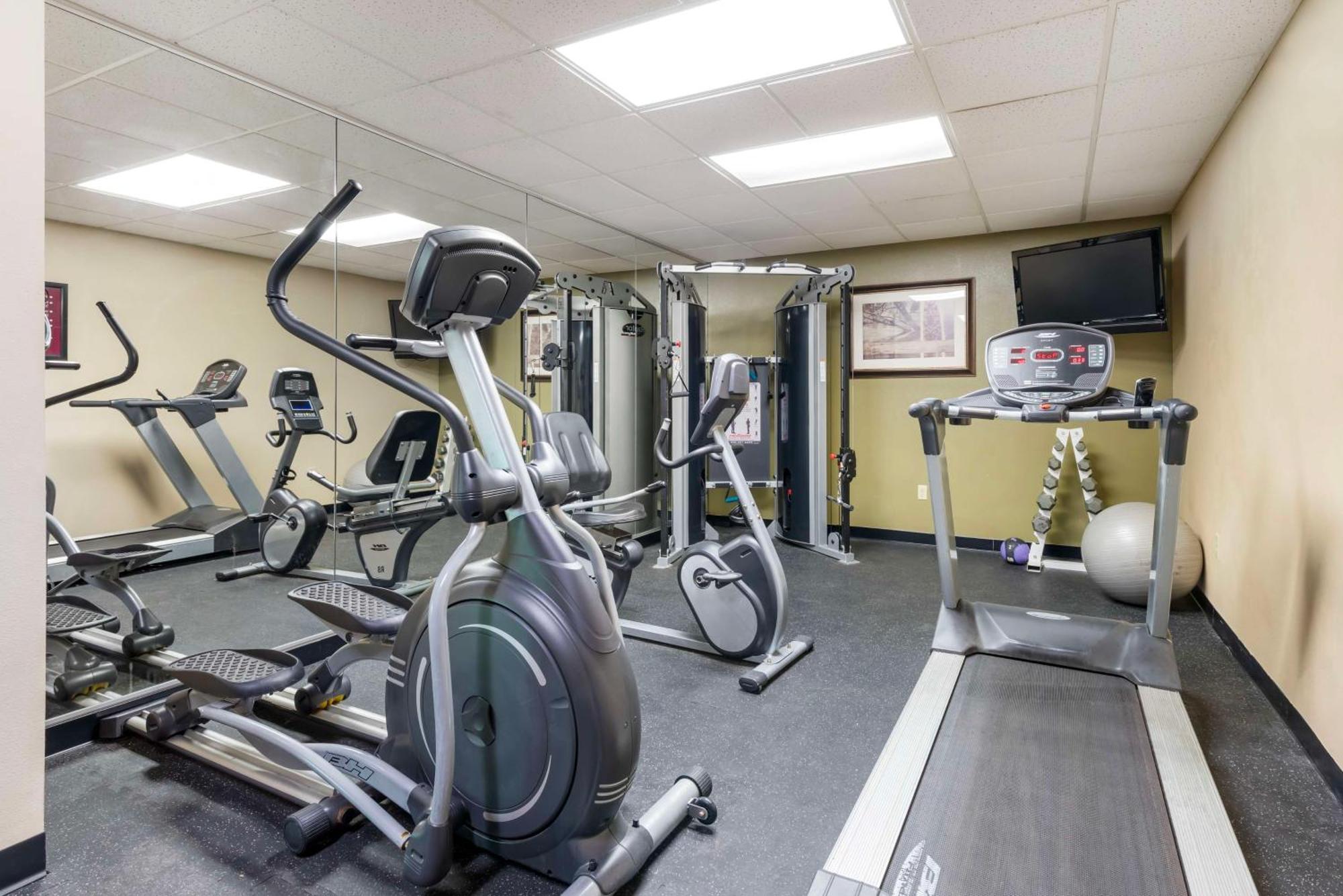 Best Western Plus Eau Claire Conference Center Екстериор снимка