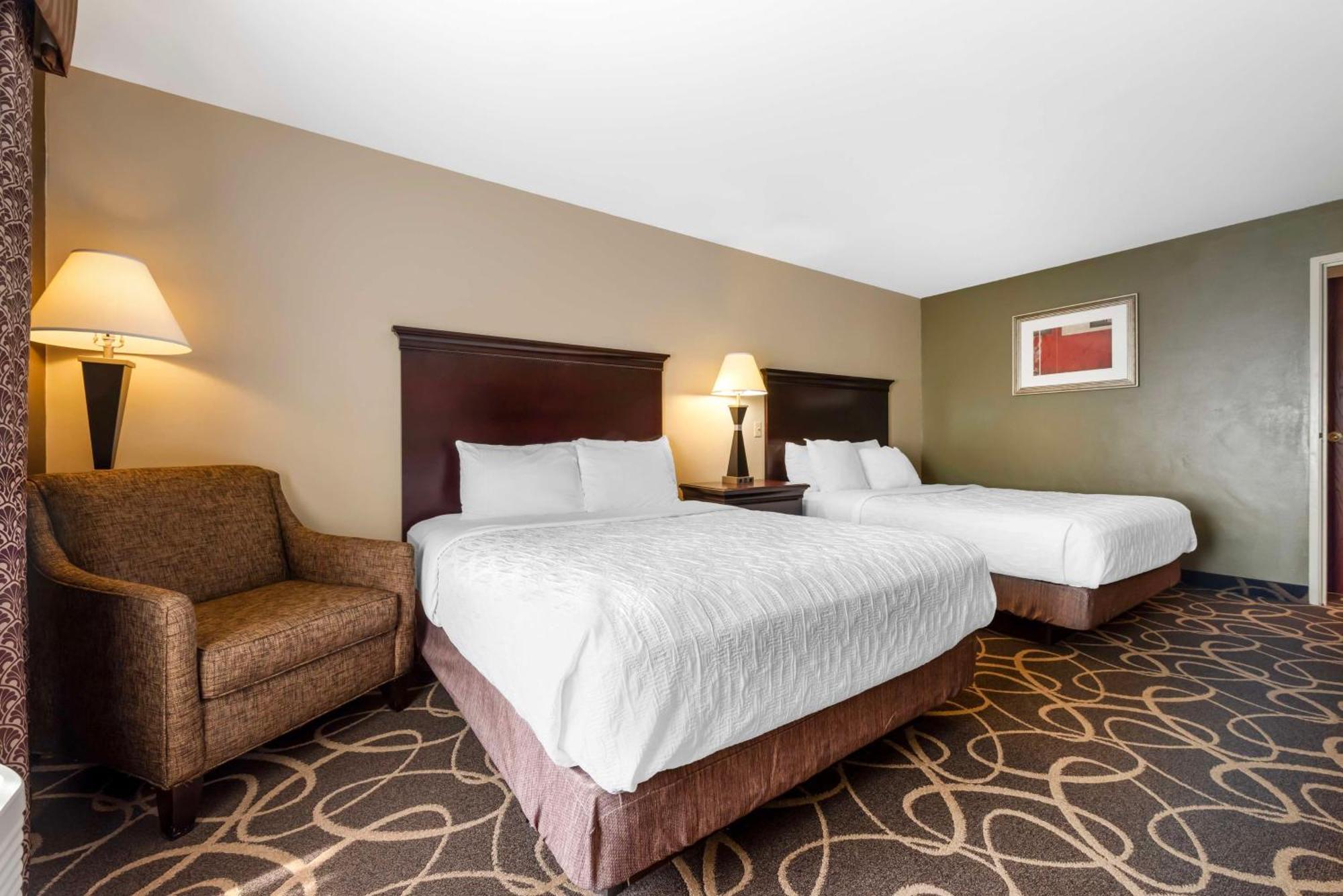 Best Western Plus Eau Claire Conference Center Екстериор снимка