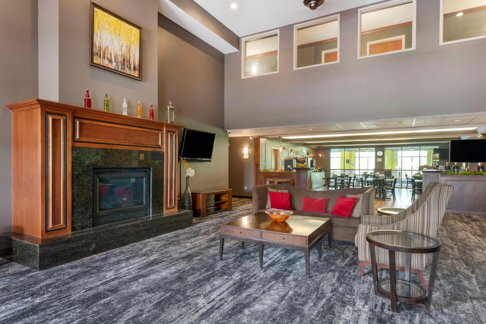 Best Western Plus Eau Claire Conference Center Екстериор снимка