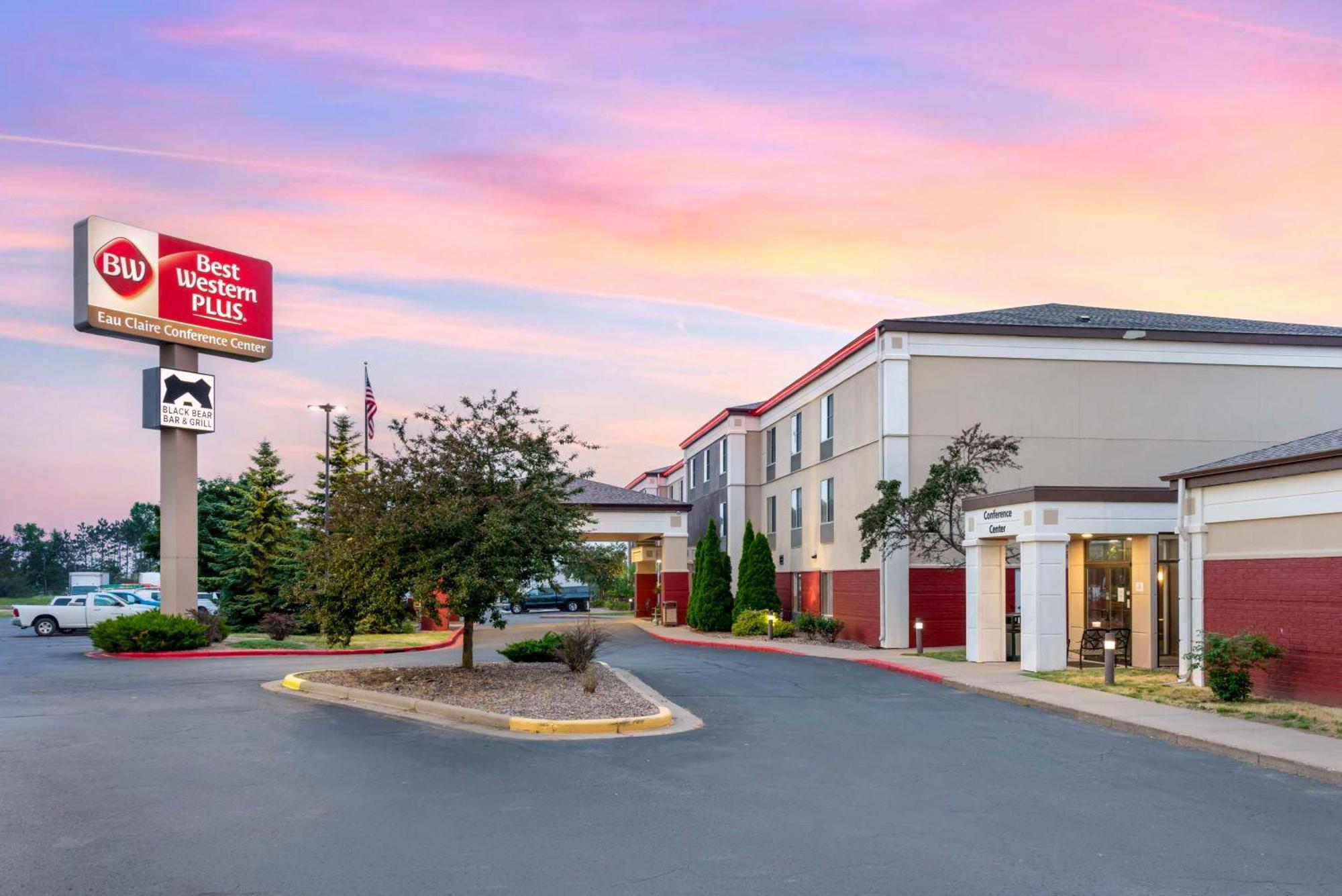 Best Western Plus Eau Claire Conference Center Екстериор снимка