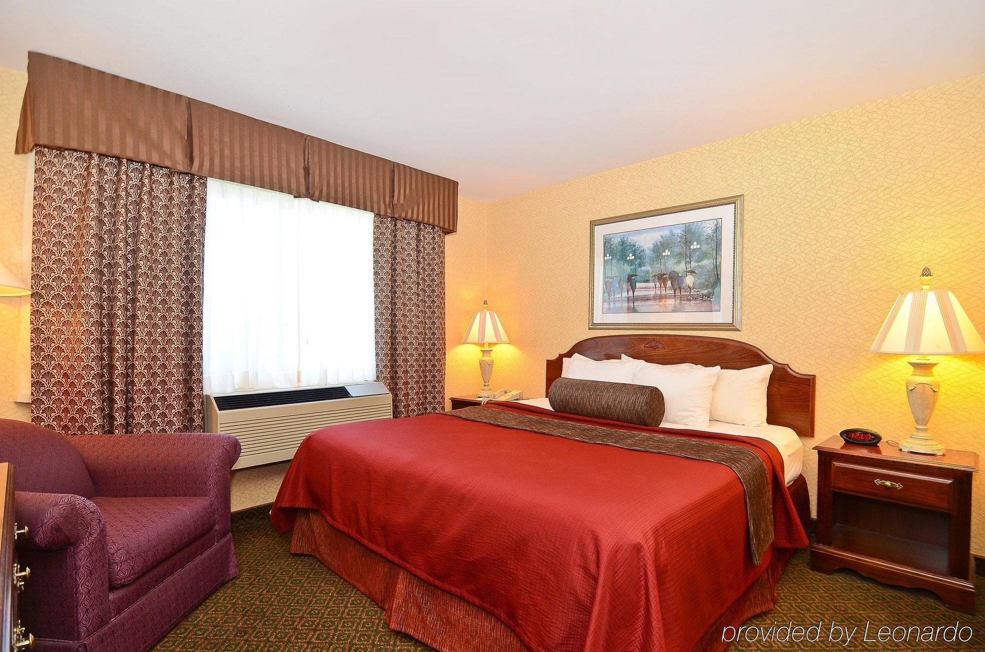Best Western Plus Eau Claire Conference Center Стая снимка