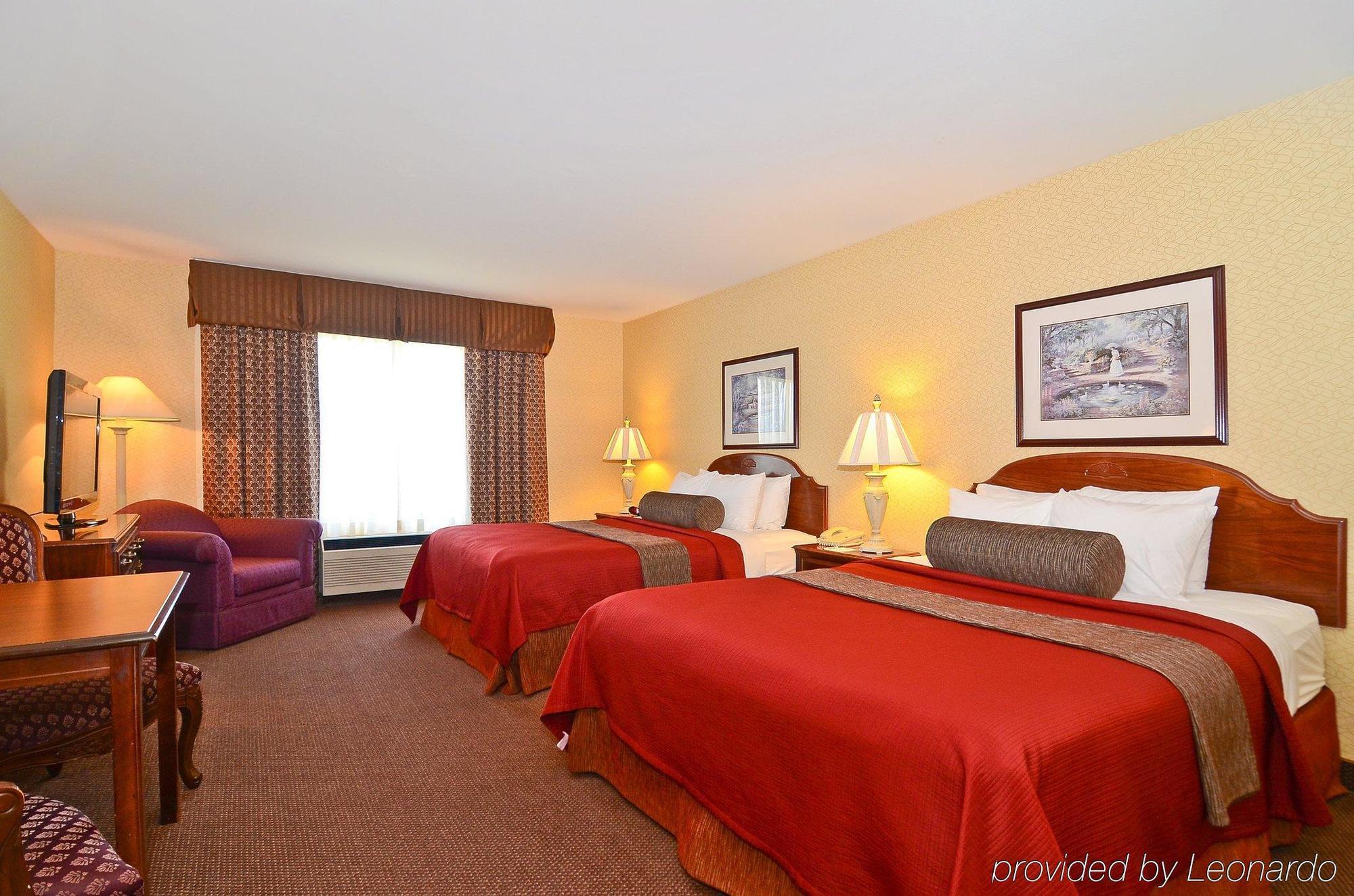 Best Western Plus Eau Claire Conference Center Стая снимка