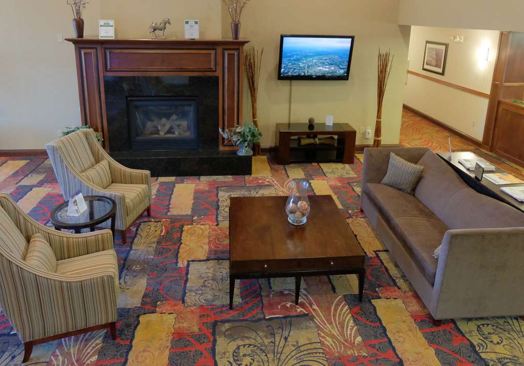 Best Western Plus Eau Claire Conference Center Интериор снимка